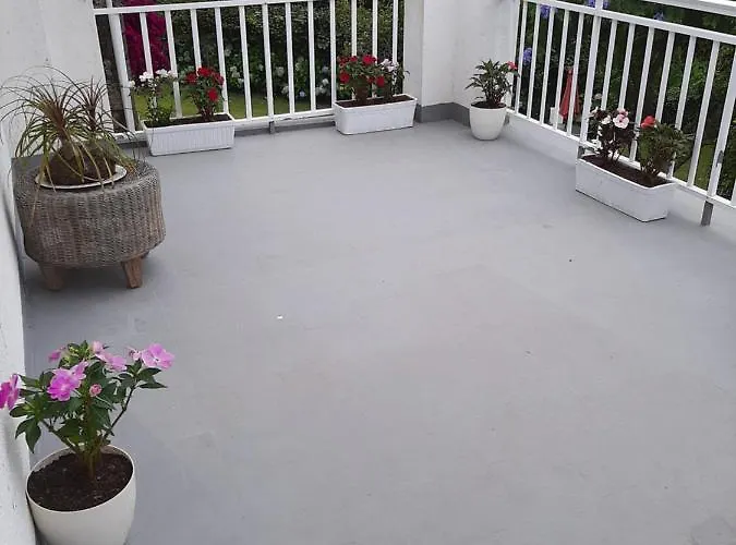 Pepe, Casa Compartida *